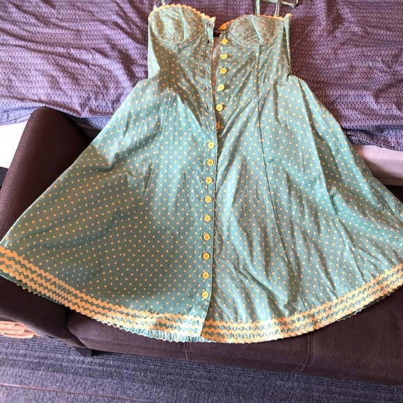 Betsey Johnson retro inspired midi dress - Picture 9 of 10